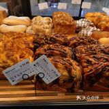 吃多了会稍微有点点腻。从他们店门前有过