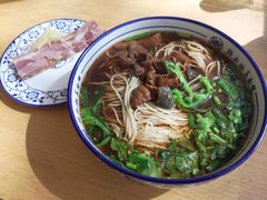 长鱼肥肠双料面-镇南锅盖面馆(解放路店)