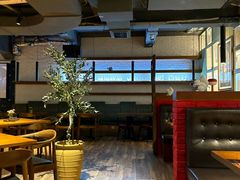 -JINNS锦时 steak&pizza(浸信会礼拜堂旧址店)