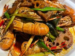 -前海沿·青岛菜(大拇指广场石老人店)