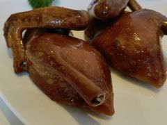脆皮乳鸽-利苑酒家(华熙国际店)