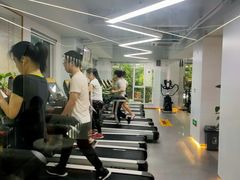 -超鹿运动(五四路恒力城店)