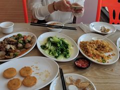 -红月湾海鲜饭店•沙滩海景(双月湾店)