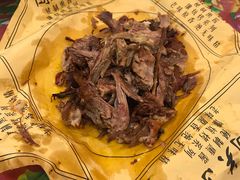 -闯关东东北农家菜(崂山石老人店)