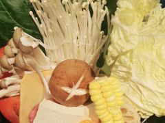 -呷哺呷哺 小火锅 (浦东新欧尚超市店)