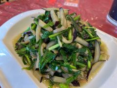 -侬佳蒸菜馆(听潮店)