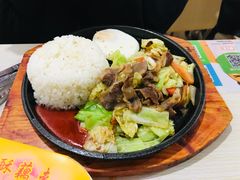 -拌来拌去石鍋拌飯(文鼎店)