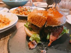 -HIGH FIVE哈福手工汉堡(桂林路店)