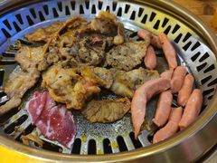 -汉江山料理级自助烤肉黑金冠(周口好吃城店)