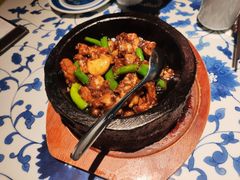 石锅杭椒牛蛙-桂满陇天书(南京德基旗舰店)