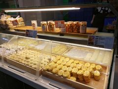 面包甜点陈列柜-清真全盛斋传统糕点(许士庙店)