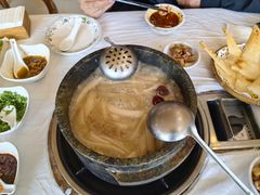 -鲁朗纳麦石锅鸡庄园