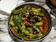 拍黄瓜-臻享無招牌·食蛙专门店(太古里店)