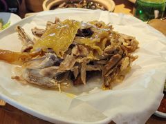 -头上红煨盐鸡·非遗院子餐厅