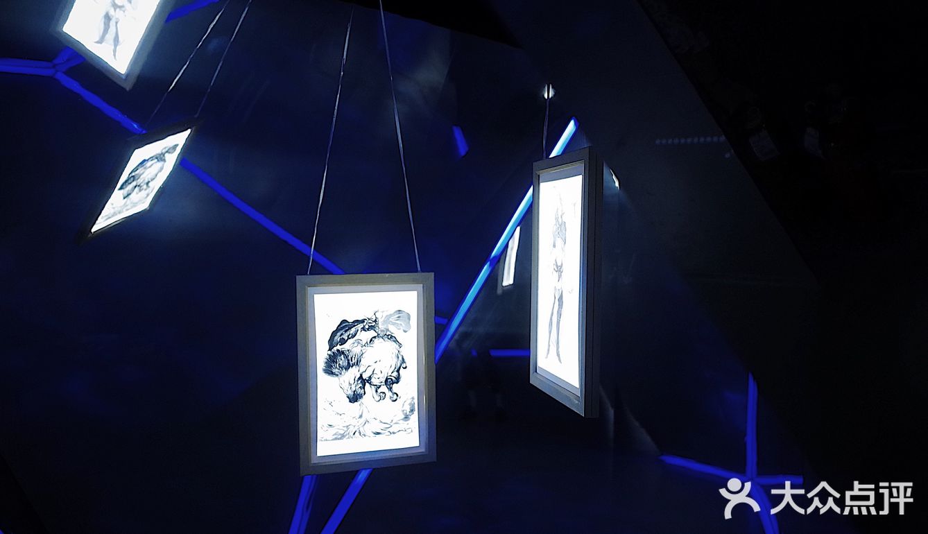 魔都看展 | 天野喜孝·白昼的幻想