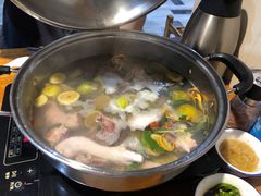无花果鸡骨汤底-映日农场无花果鸡(滨江东路店)
