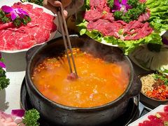 -贵府酸汤牛肉火锅·贵州老字号(飞山街店)