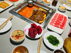 -海底捞火锅(宝龙广场夜宵主题店)