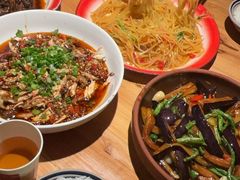 -泥糊破店小酒馆·团建聚餐(南京西路店)