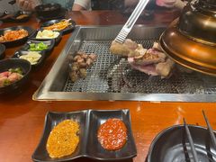 -肉甲韩国木炭烤肉(新壹街1店)