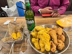 -BHC炸鸡(明洞总店)