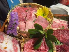 -山川小町·极番烧肉(新地假日广场店)