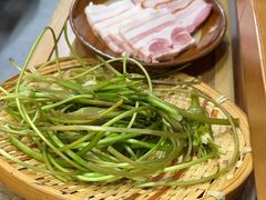 -阿山卓·野生菌火锅·纳西火塘烤肉