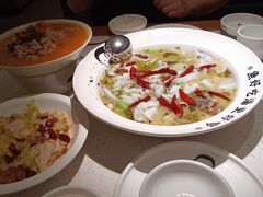 -江渔儿酸菜鱼·拔草餐厅(虎门君乐汇店)