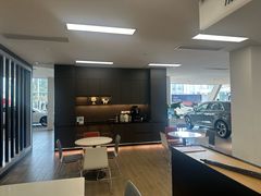 -上海永达奥诚奥迪4S店(申江路店)