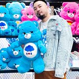 马思涵去西单大悦城了？ 人形立牌的银白头发