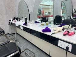 -洛施奇烫发染发沙龙