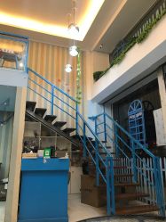 -BTR发型定制潮沙龙店