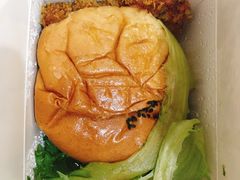 猪萝季霸王堡-龙治汉堡(中华城店)
