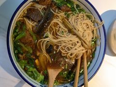 -镇南锅盖面馆(解放路店)