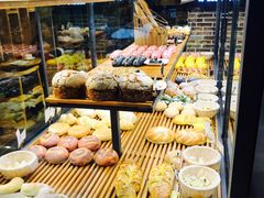 -焙丽拾光(麦凯乐直营店)