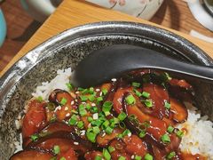 照烧鸡腿饭-明洞阿姨·韩式酱蟹烤肉·创意料理(三元桥店)
