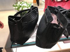 -文艺复兴百货(米兰大教堂广场店)