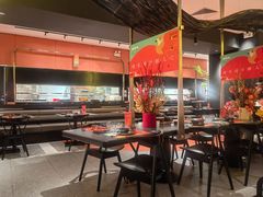 大堂-羽鸽集·乳鸽专门店·地道顺德菜(岭南站店)