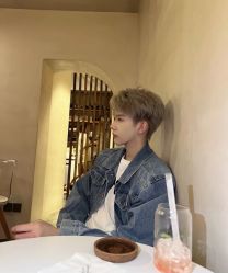 -川和潮人