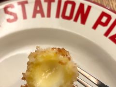 -Tube station站点比萨(王府井百货店)