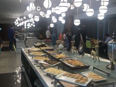 -珠海拱北口岸希尔顿欢朋酒店
