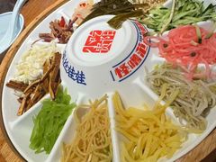 -怪噜范·老贵阳街头名小吃(鸿通城店)