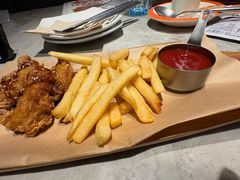 -必胜客(东大桥店)