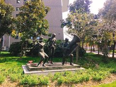 -上海师范大学附属中学(三林校区)