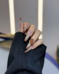 -赢韵美甲美睫瑞士净斑中心