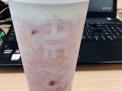 -喜茶(北京华贸购物中心店)