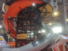 -嗨翻Hi-Fun竞技主题乐园·蹦床亲子生日轰趴(国光1937店)