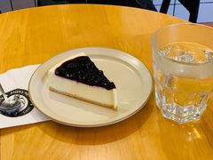 蓝莓芝士蛋糕-长颈鹿咖啡(大学路店)