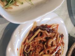 -鑫巴蜀小镇 · 水煮鱼专研店(玉桥店)