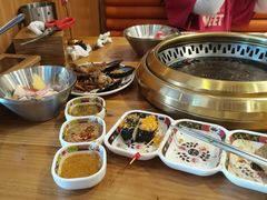 -汉江山料理级自助烤肉黑金冠(周口好吃城店)